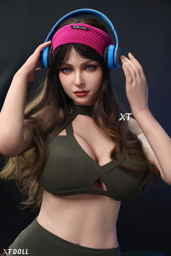 XT Doll Full Silicone 166 Cm H-Cup XT-31-B Natalie - Image 3
